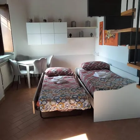 Casetta Vicino Al Parco Di Monza Apartment *